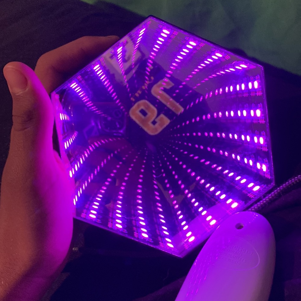 Monster, LED mirror light - Picture 6 of 6